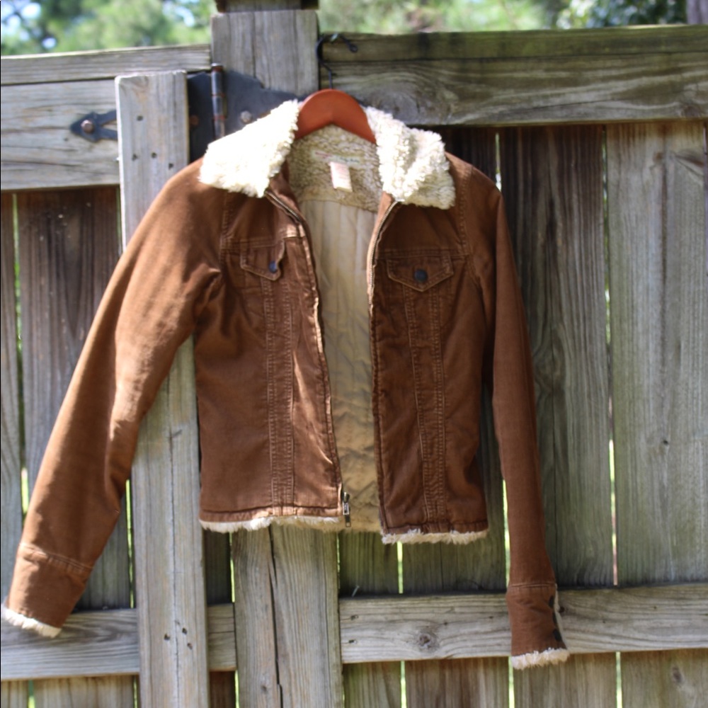 Abercrombie & Fitch Sherpa Collar Corduroy Jacket